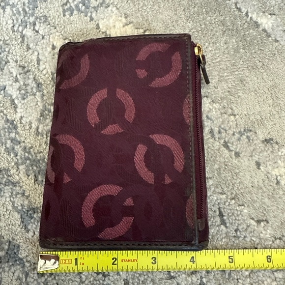 COACH Bifold Wallet Signature C Logo Purple Shimmer Flaws - Picture 4 of 12